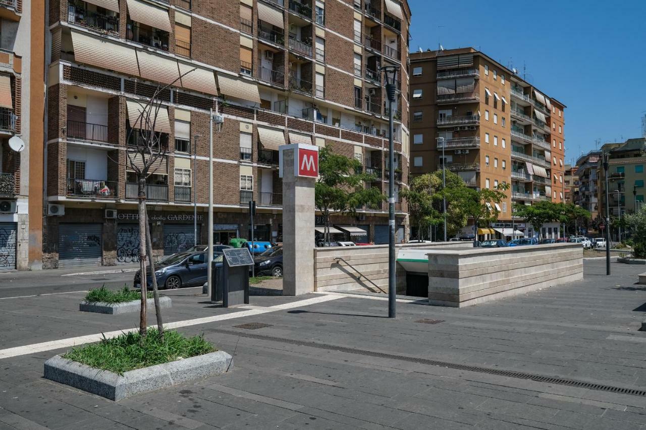 Centocelle, New Enjoyable Apartment Rome Bagian luar foto